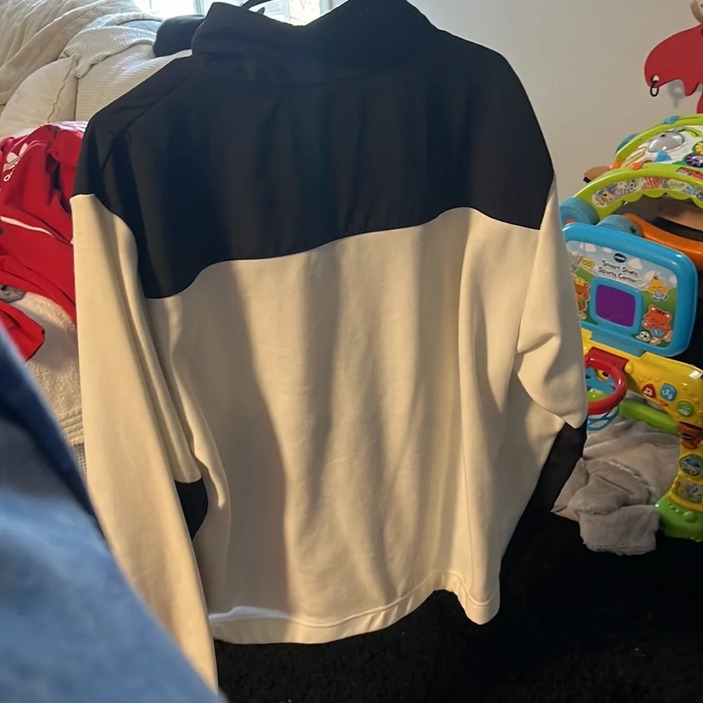 The North Face mens half zip black and white pullover jacket hoodie - Picture 2 of 3